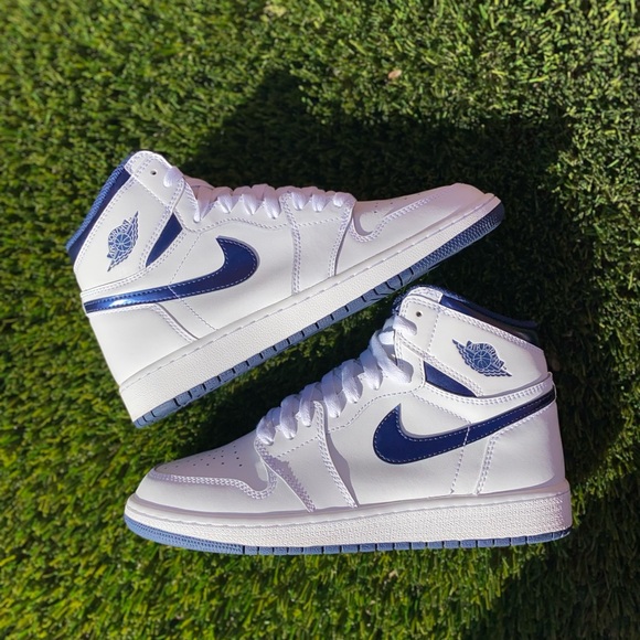 Air Jordan 1 Metallic Navy - Picture 1 of 4